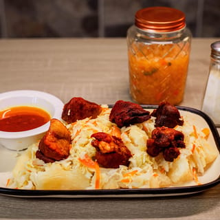 1  Yuca Con Cerdo - O