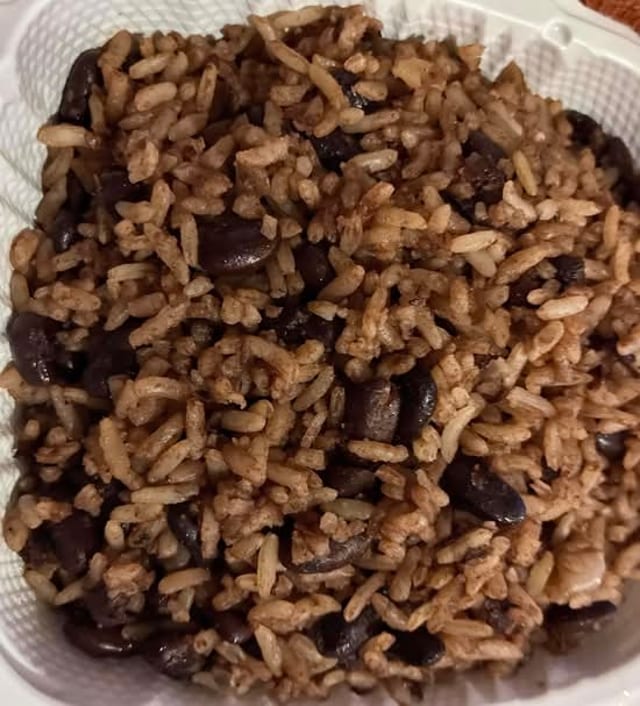 Gallo Pinto Solo..